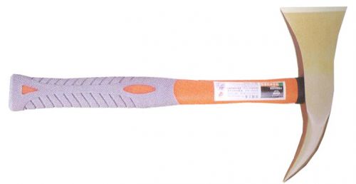 Не искрящийся инструмент,  Топор